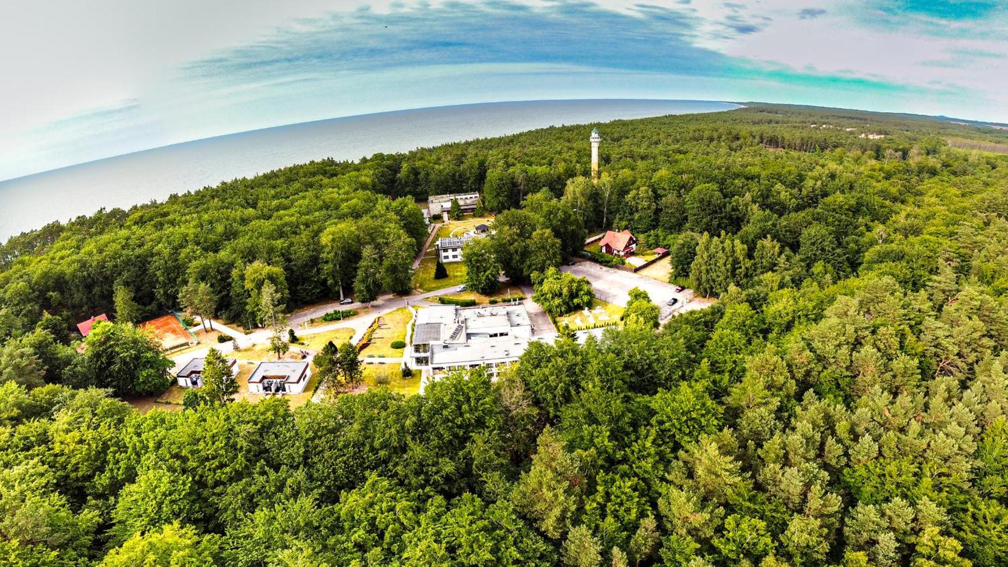 Osrodek Szkoleniowo-Wypoczynkowy "Lesnik" Hotell Ustka Exteriör bild
